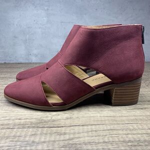 Lucky Brand~LK-Ralwan~Sugar Red Barclay~Womens~Size 9 M